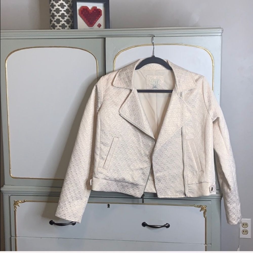 New day coat